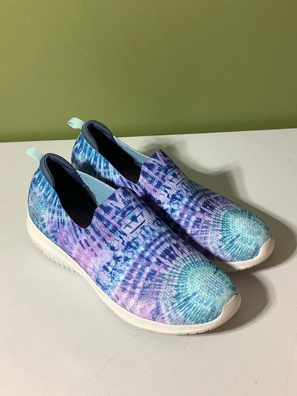 Skechers tie dyed air-cooled memory foam slip ons, size 10